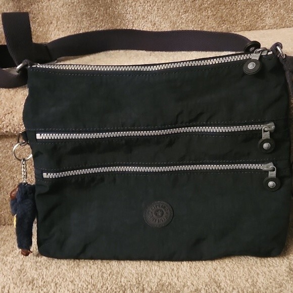 Kipling "Keiko" Black Nylon Messenger Crossbody Bag - Picture 4 of 10